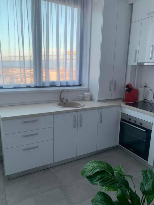 Cool Apartment Timişoara Buitenkant foto